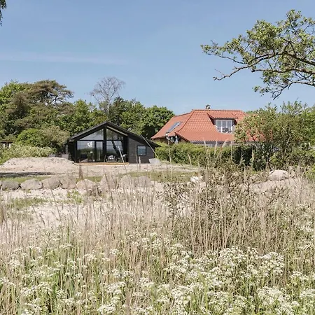 בית נופש Three-bedroom In