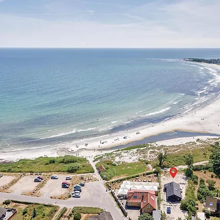 בית נופש Three-bedroom In *