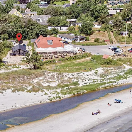 Three-bedroom In בית נופש *